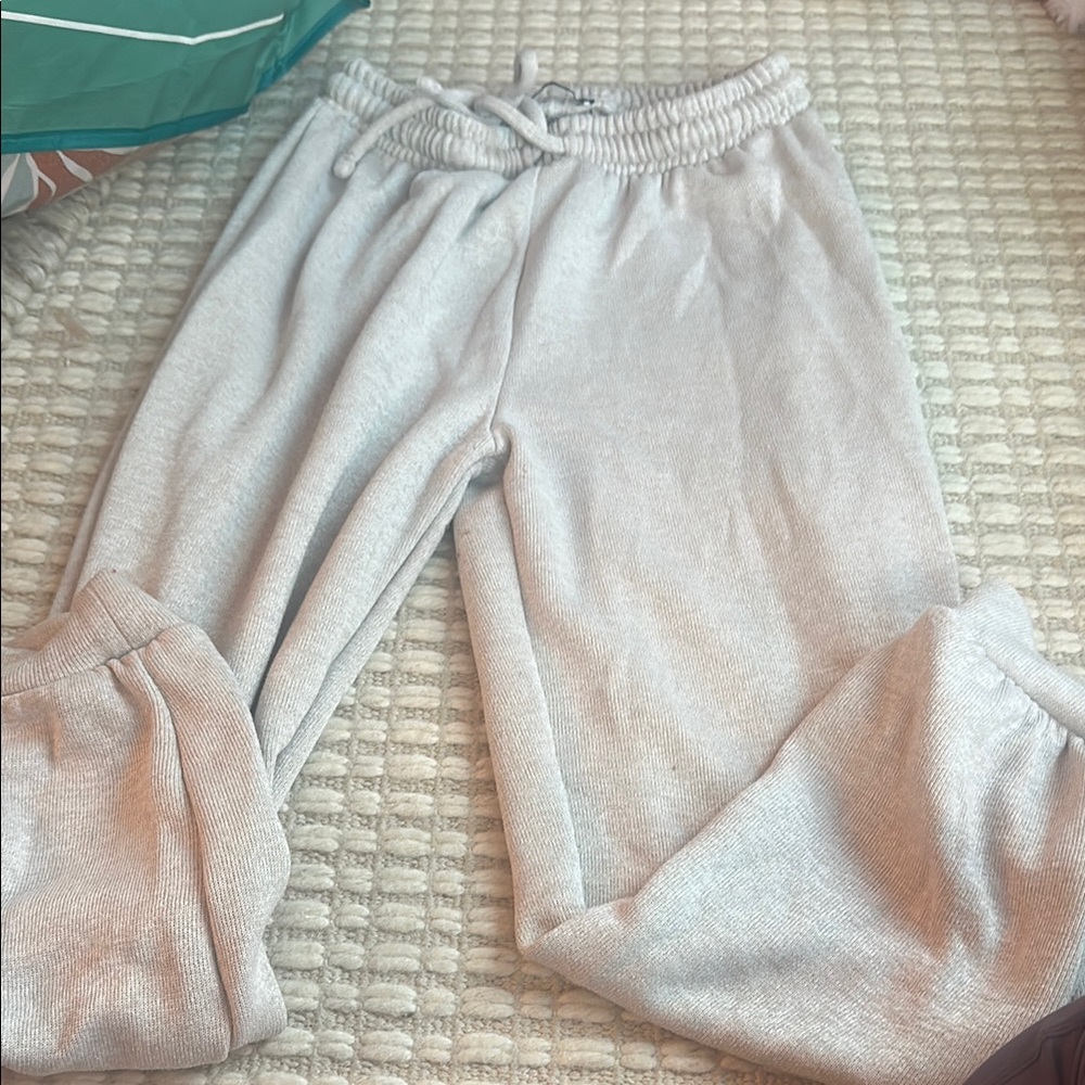Zara cream Joggers Relaxed Fit Sweatpants